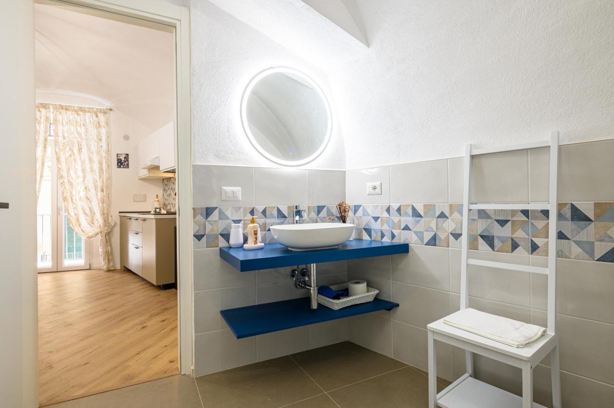A Tazzulella - Vico Graziella 12 Apartment